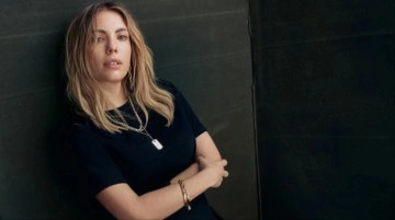 20 g&uuml;n sonra nikah masasına oturacak olan Eda Ece, sa&ccedil;larını boyattı