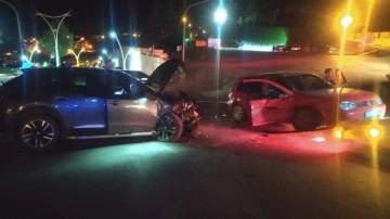 AK Parti Tunceli İl Başkanı Sercan &Ouml;zaydın ve eşi trafik kazasında yaralandı