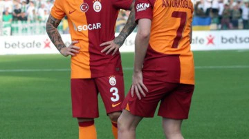 Angelino'ya nazar değdi! İlk resmi ma&ccedil;ında...