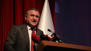 Bakan Aşkın Osman Bak'tan Mete Gazoz i&ccedil;in tebrik mesajı