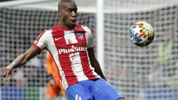 Beşiktaş d&uuml;nyaca &uuml;nl&uuml; futbolcu i&ccedil;in masada!