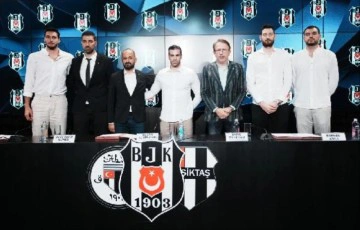 Beşiktaş Erkek Basketbol Takımı'nın yeni transferleri i&ccedil;in imza t&ouml;reni d&uuml;zenlendi