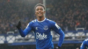 Beşiktaş'a k&ouml;t&uuml; haber! İngiliz ekibi yarışa dahil oldu