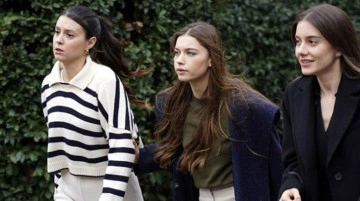 Bu&ccedil;e Buse Kahraman, başrol olduğu Yalı &Ccedil;apkını dizisinden ayrıldı