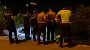 Bursa&rsquo;da otomobil inşaat alanına d&uuml;şt&uuml;: 1 &ouml;l&uuml;, 2 yaralı