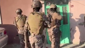 &Ccedil;ocukların m&uuml;stehcen g&ouml;r&uuml;nt&uuml;lerini paylaşan 30 ş&uuml;pheli g&ouml;zaltına alındı