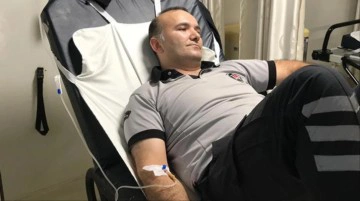 "Dayak mı yedin?" diyen doktora sinirlenip g&uuml;venlik g&ouml;revlisini bı&ccedil;akladı