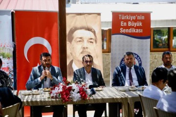 Eğitim Bir-Sen Eskişehir 1 No'lu Şubesi Bayramlaşma Programı D&uuml;zenledi