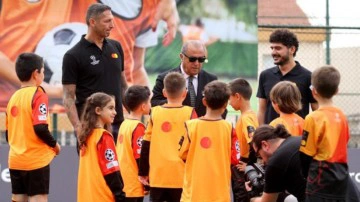 Eski İtalyan yıldız Materazzi'den milli futbolcuya &ouml;vg&uuml;!