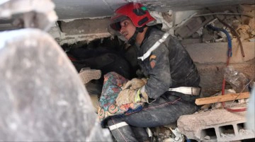 Fas'ta 7 b&uuml;y&uuml;kl&uuml;ğ&uuml;ndeki depremde can kaybı 2 bini aştı! D&uuml;nyadan taziye mesajı yağıyor