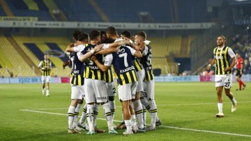 Fenerbah&ccedil;e, Hollanda deplasmanında! &Ouml;nemli eksik