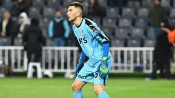 Fenerbah&ccedil;e'de ayrılık! Gen&ccedil;lerbirliği'ne gitti