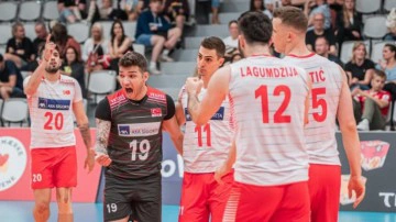 Filenin Efeleri Altın Lig'de finale y&uuml;kseldi