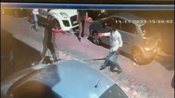 Gaziosmanpaşa'da 15 yıllık kiracısını &ccedil;ocuğunun g&ouml;z&uuml;n&uuml;n &ouml;n&uuml;nde &ouml;ld&uuml;rd&uuml;