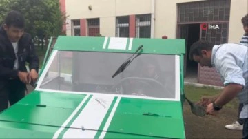 Giresun'da &ouml;ğrencilerin yıl sonu sergisinde sergilenen elektrikli ara&ccedil; ilgi g&ouml;rd&uuml;