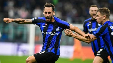 Hakan &Ccedil;alhanoğlu'ndan transfer s&ouml;zleri! "Anlaştım"