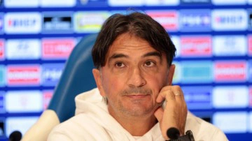 Hırvatistan'ın hocası Dalic, T&uuml;rkiye'den &ccedil;ekiniyor: "Baskı altındayız"