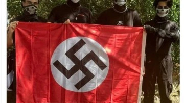 İstanbul'da bir garip 'Nazi' vakası: Dalga konusu oldular!