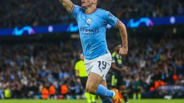 Julian Alvarez 23 yaşında tarihe ge&ccedil;ti!