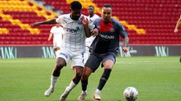 Kasımpaşa'yı deviren Fatih Karag&uuml;mr&uuml;k, sezonu galibiyetle kapattı