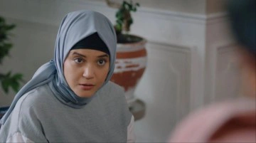 Kızılcık Şerbeti'nin Nilay'ı Feyza Civelek yeni sevgilisiyle el ele g&ouml;z g&ouml;ze