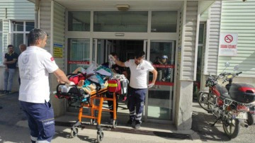 Konya'da akılalmaz kaza: Dedesinin t&uuml;feğinin ateş almasıyla ağır yaralandı!