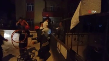 Konya'da &ccedil;ocuğun bacağına korkuluk demiri saplandı