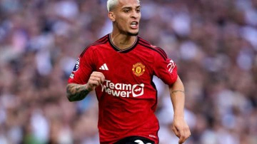 Manchester Unitedlı Antony, bir s&uuml;re takıma geri d&ouml;nemeyecek