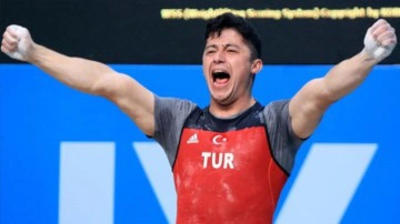 Milli halterci Batu Han Y&uuml;ksel'e 8 yıl hak mahrumiyeti cezası