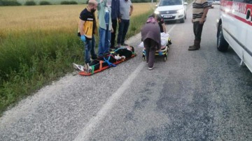 Motosikletler kafa kafaya &ccedil;arpıştı: 4 yaralı