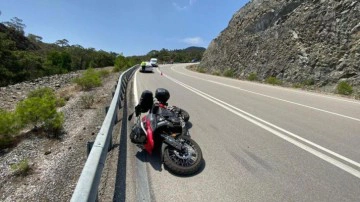 Muğla&rsquo;da feci kaza: Motosiklet s&uuml;r&uuml;c&uuml;s&uuml; hayatını kaybetti!