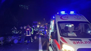 Otoyolda can pazarı: 1 &ouml;l&uuml;, 7 yaralı