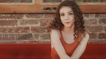 Oyuncu Ece Y&uuml;ksel, &ccedil;ifte vatandaş oldu