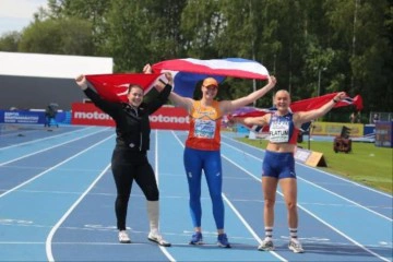 &Ouml;zlem Becerek U23 Atletizm Şampiyonası'nda g&uuml;m&uuml;ş madalya kazandı