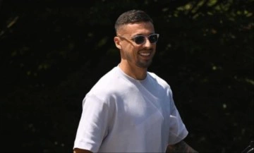 Rade Krunic kimdir, mevkisi ne, ka&ccedil; yaşında? Rade Krunic Fenerbah&ccedil;e'ye gelecek mi?