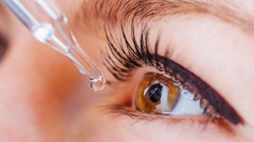 Şahin gibi g&ouml;zler i&ccedil;in bu 10 besin şart! G&ouml;z&uuml;n g&ouml;rme g&uuml;c&uuml;n&uuml; artıran besinler...