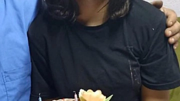 Salda G&ouml;l&uuml;'nde boğulan İlayda'nın cenazesi, g&ouml;zyaşları i&ccedil;inde alındı