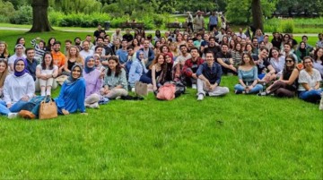 Sosyal medyada tartışma yaratan fotoğraf! "Sayımız hızla artıyor" diye paylaştılar