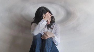 Strese bağlı vertigo belirtileri nelerdir? Vertigo i&ccedil;in yapılmalı?