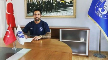 Tarık &Ccedil;amdal'dan s&uuml;rpriz imza! 2. Lig'e gitti