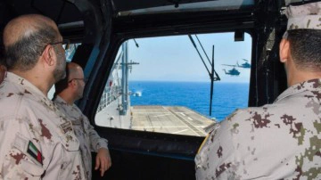 TCG Anadolu'ya s&uuml;rpriz ziyaret