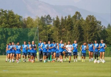 Trabzonspor Slovenya kampında &ccedil;ift antrenman yaptı