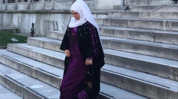 "T&uuml;rk&uuml;lerin krali&ccedil;esi" lakaplı sanat&ccedil;ı G&uuml;ler Işık, ikinci kez yakalandığı kanseri yendi