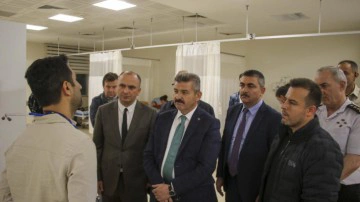 Uşak'ta 24 kişi gıda zehirlenmesi ş&uuml;phesiyle hastaneye kaldırıldı